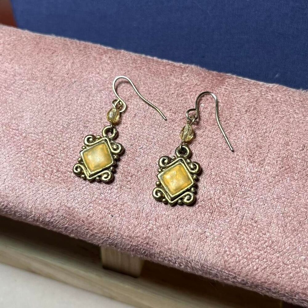 Unbranded Women's Gold and Yellow Jewellery